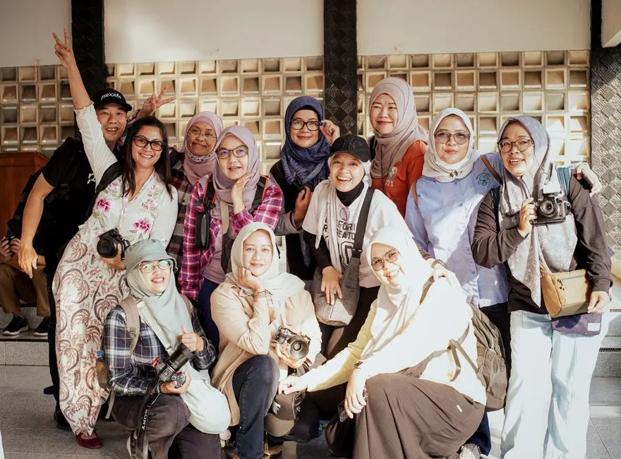 Bagaimana Cara Mencari Komunitas Penulis Cerpen Online yang Rutin Memberi Feedback?